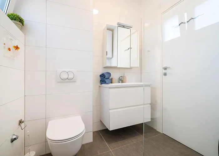 Apartamento Lipotica 1 *